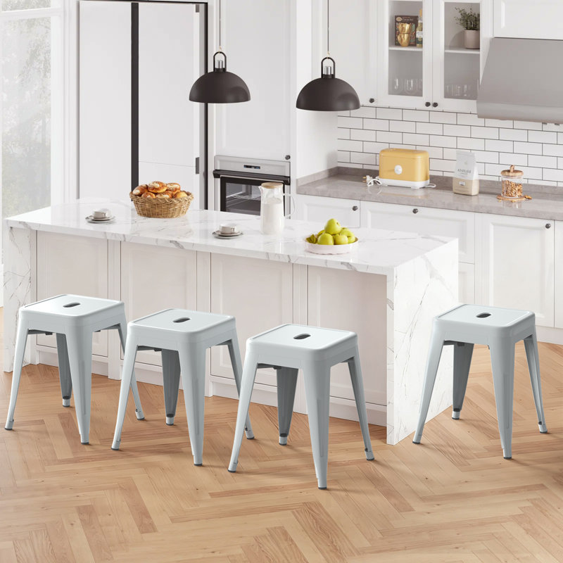 Tabourets de comptoir en métal de 18 pouces, tabourets de salle de classe empilables, chaises de salle à manger en métal sans dossier pour l'intérieur et l'extérieur, tabourets de bar de cuisine (ensemble de 4)