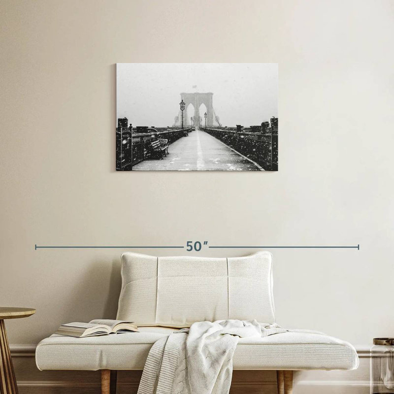 Nicci Winter au pont de Brooklyn, H 20 po x l 30 po