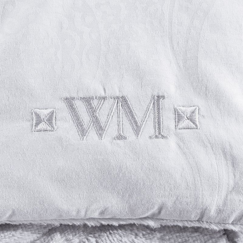 Wesley Hand Woven Throw Blanket, Lychee, King