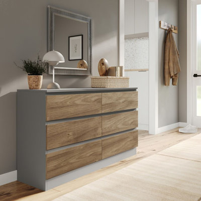 Sreyan Solid Wood 6 - Drawer Rectangle Accent Chest