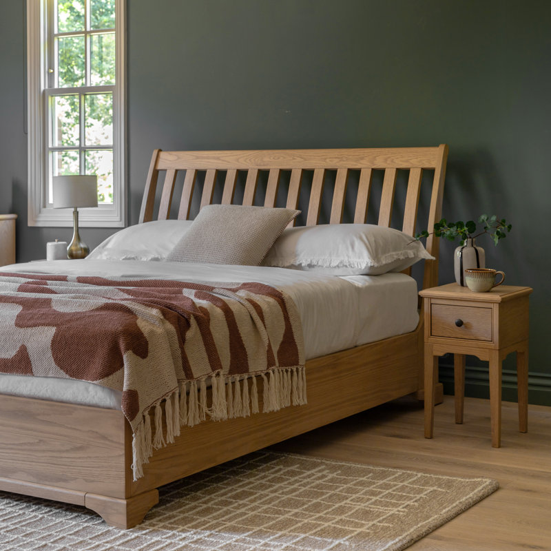 Bed, Double (4'6)