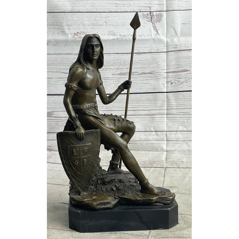 Figurines et sculptures Tashieka