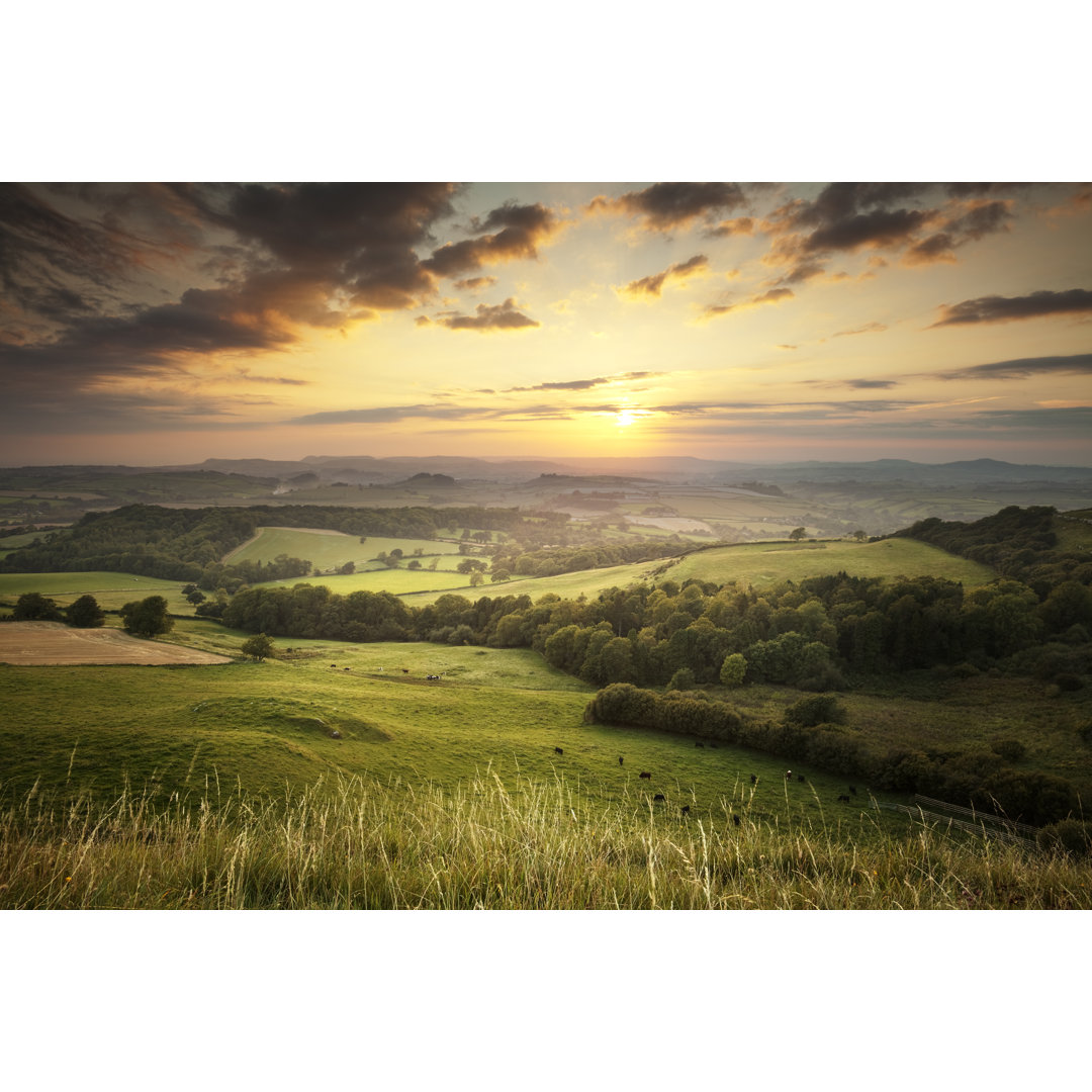 Sonnenuntergang über den grünen Hügeln von Blackbeck - Wrapped Canvas Print