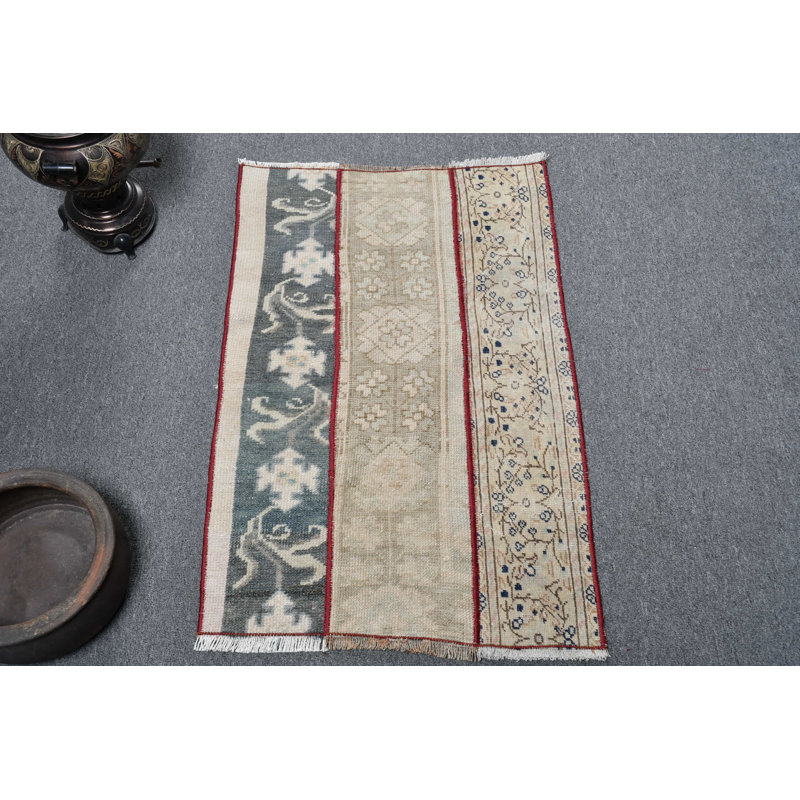 Tapis turc rétro fait à la main dans un motif bleu saisissant pour un style de décoration distinctif bleu / beige