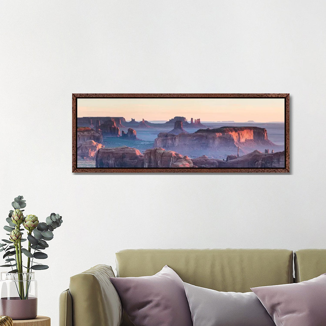 Hunt's Mesa Panoramablick, Monument Valley II von Matteo Colombo - Panoramaleinband auf Leinwand Giclée auf Leinwand