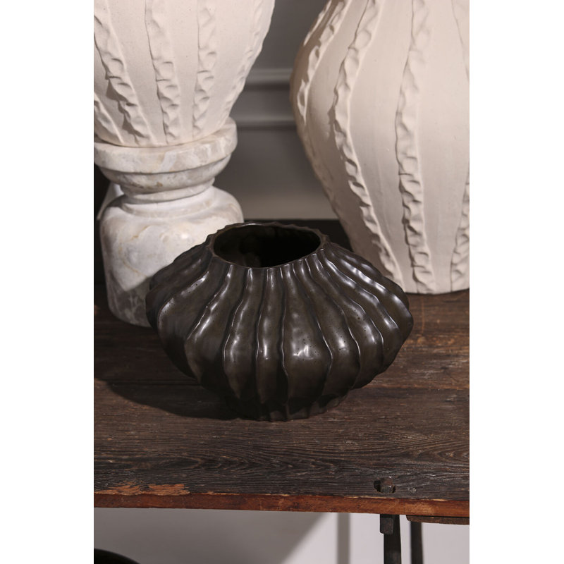 Vase Attica 13 po x 8,5 po