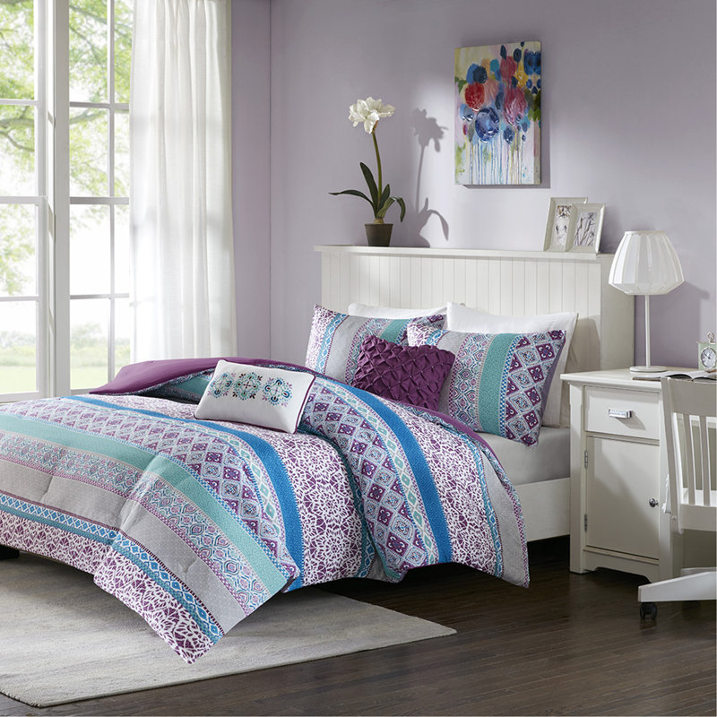 Full/Queen Comforter Set, Queen/Full Comforter + 4 Additional Pieces
