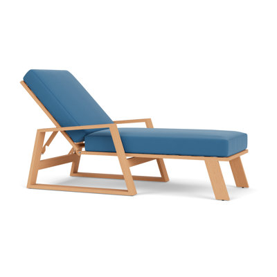 Pursuit Outdoor Chaise Lounge