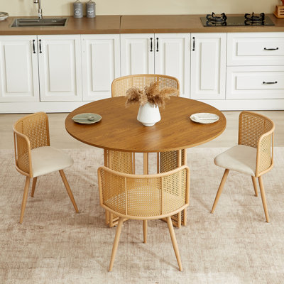 Deonate Dia 120cm Table+ 4 Chairs