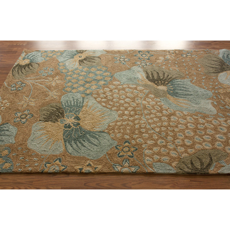 Giannetto Hand Hooked Floral Indoor Rug, 5' x 8'