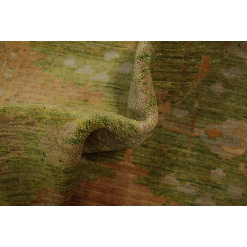Tapis vert artisanal Oushak 6 x 8 au design intemporel