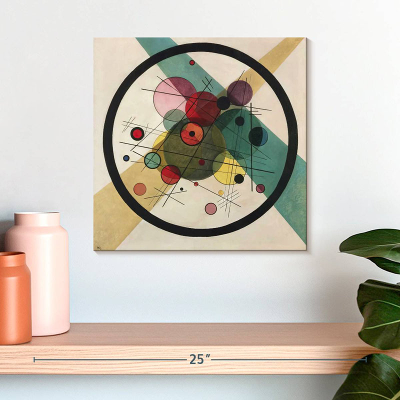 Avery Circles In A Circle, 16" H x 16" W
