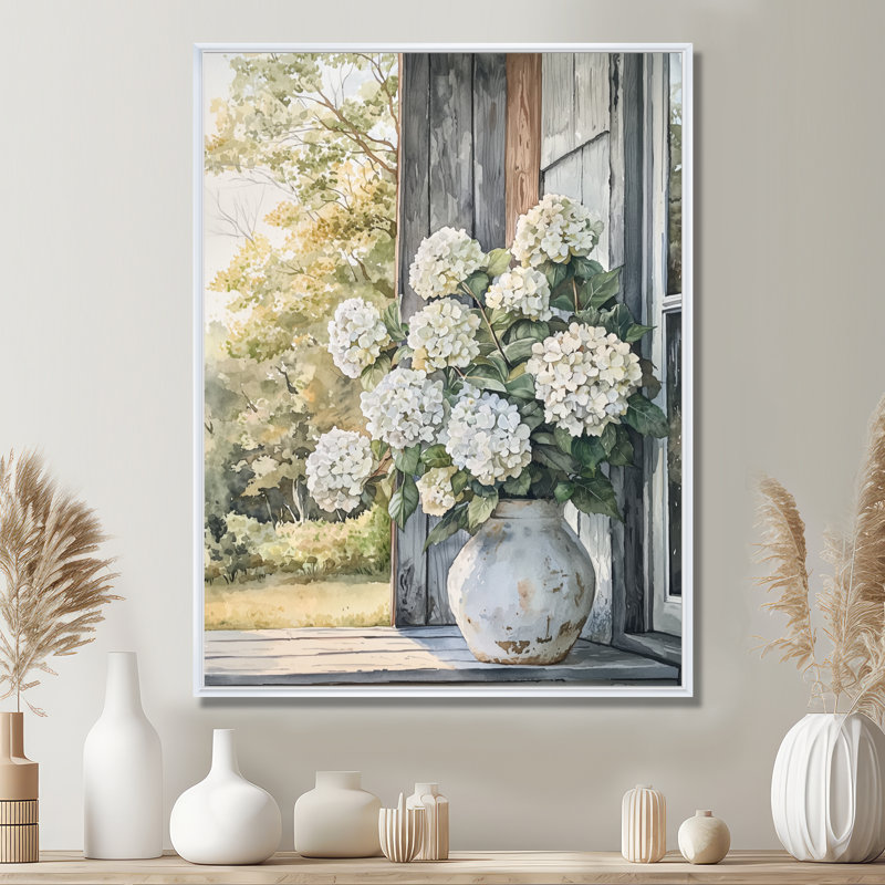 Country hortensias en pot dans la brise d'été - art mural hortensias, Impression encadrée flottante, H 32 po x l 16 po, Blanc