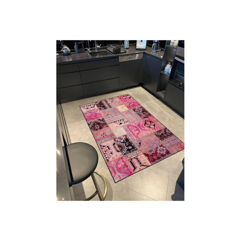 Tapis rose lavable à la machine à motifs géométriques multicolores, Sous-tapis rectangulaire 5 pi 1 po x 7 pi 7 po inc