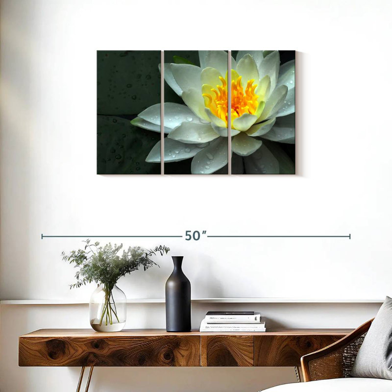 Harnek Dewy White Water Lily, 20" H x 33" W