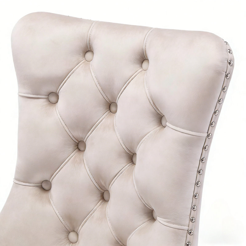 Chaise rembourrée en velours