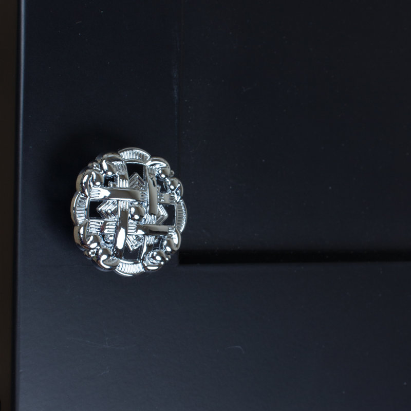 Poignée fantaisie Celtic 1 3/8 ", Chrome poli