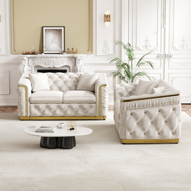  Causeuse de luxe en velours Chesterfield de 63 po avec accoudoirs dorés, Beige