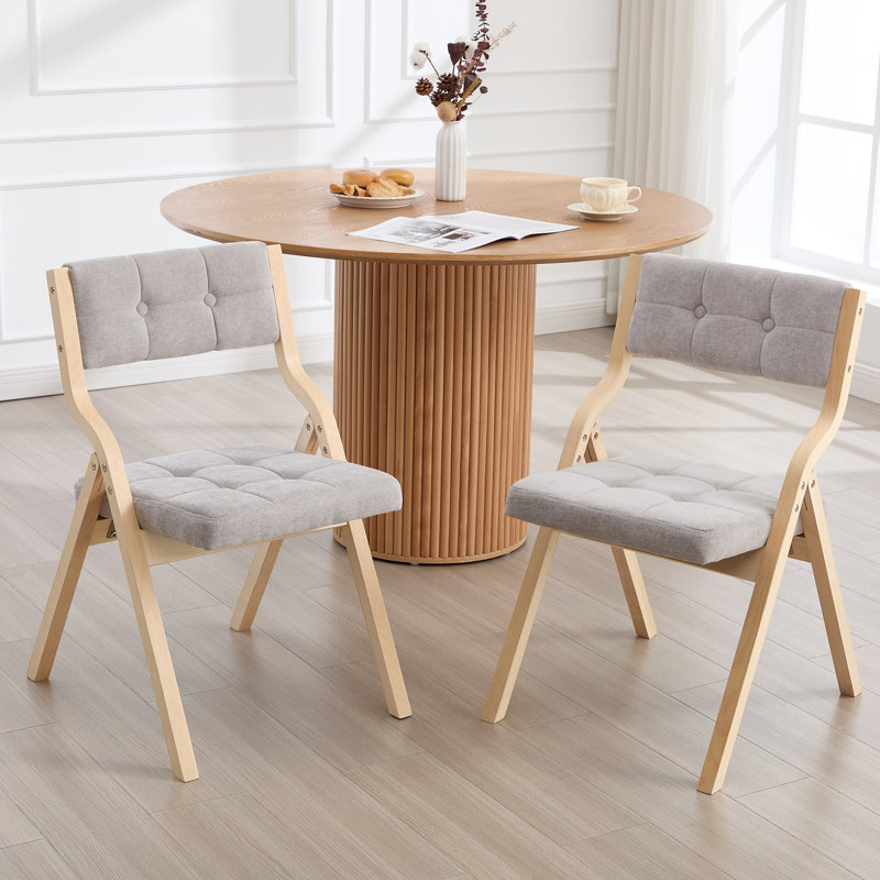 Chaise pliante au design élégant avec structure en bois massif et dossier et siège rembourrés capitonnés, Gris clair