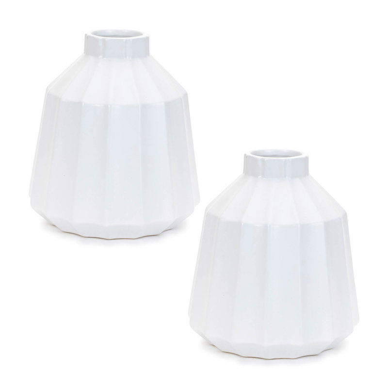 Vase en céramique nervurée, H 8,5 po x l 7,75 po x P 7,75 po