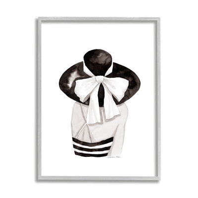 «Summer Girl In Hat On Wood» par Simone Elum