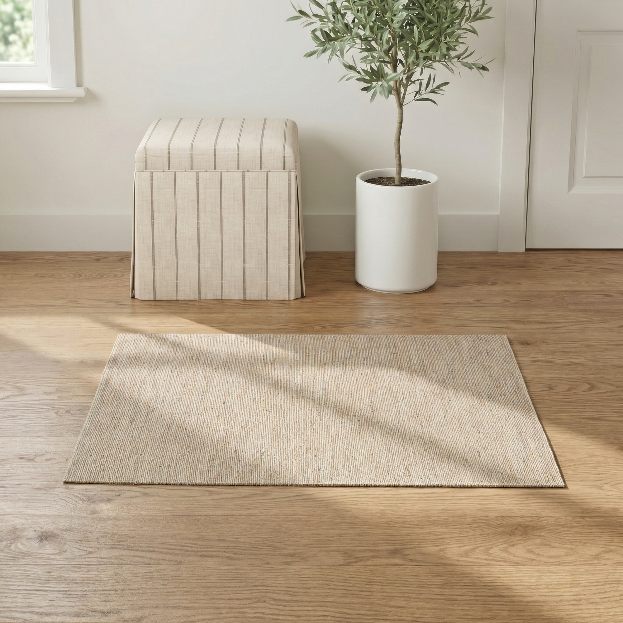 Caitlin Handmade Light Brown/Silver Rug, Rectangle 2' x 3'