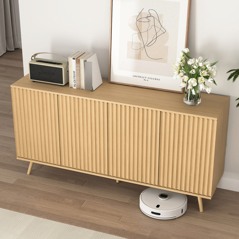 Long buffet avec 4 portes, des tablettes réglables et une décoration hexagonale. Une pièce polyvalente pour la vie, la cuisine, les salles à manger, offrant amplement d'espace en nid d'abeille. Option espaces de vie principaux,