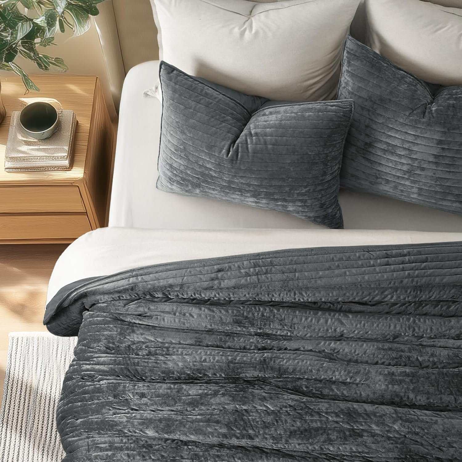 Velvet Quilt Set, California King, Charcoal Gray