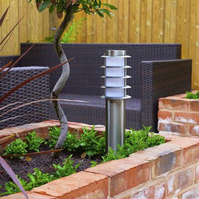 New Canaan Bollards