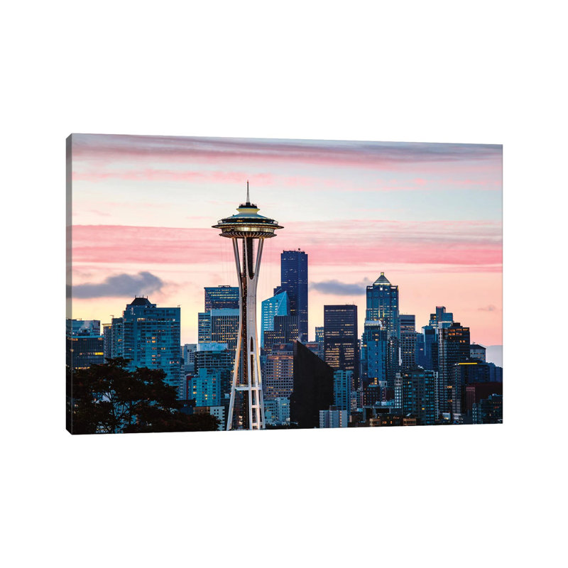 «The Space Needle and Seattle Skyline» par Matteo Colombo - photographie sur toile tendue, H 18 po x l 26 po x P 1,5 po