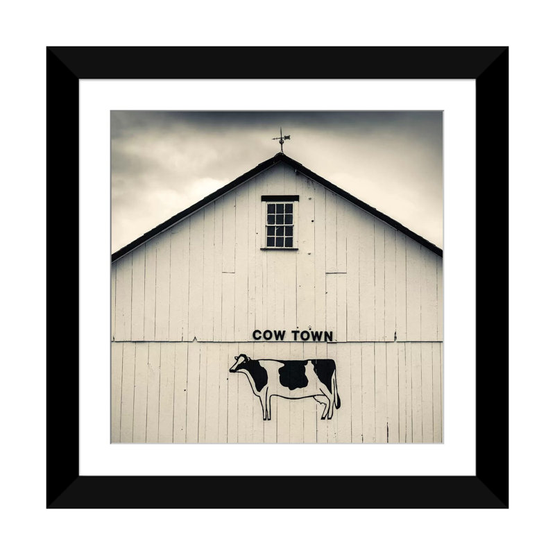 «Cowtown Barn Signage», reproduction de photo sur toile, H 16 po x l 16 po x P 1 po, Papier d'art encadré noir, Blanc