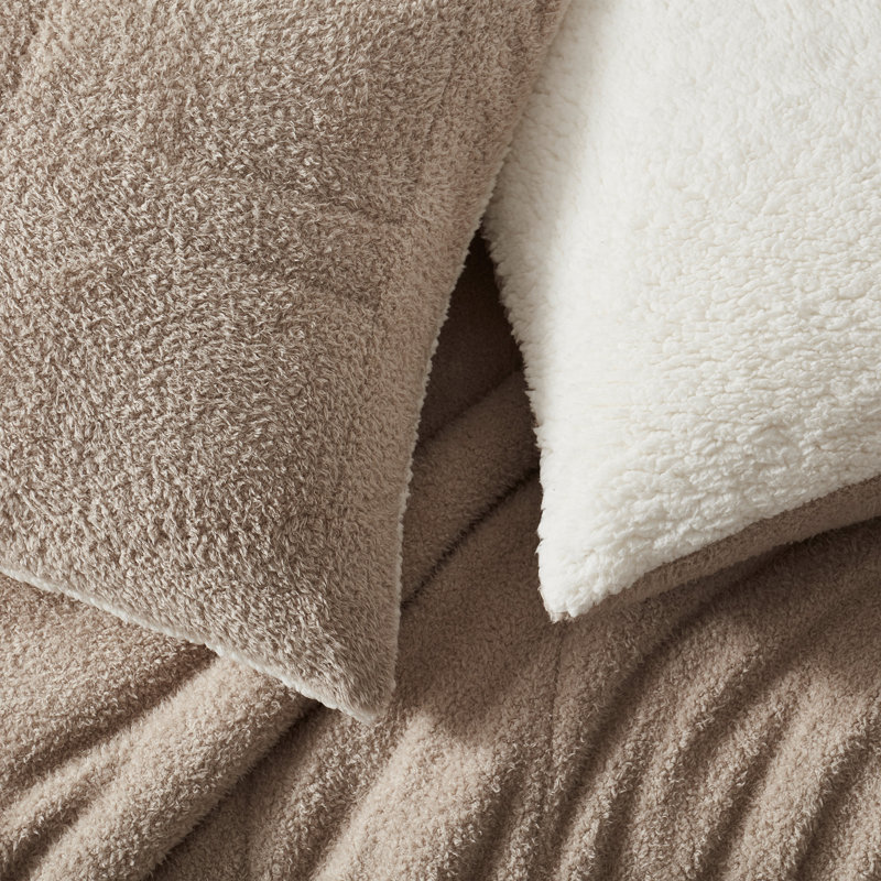 Wonderful 3 Pieces Quilted Teddy Fur Comforter Set, King Comforter + 2 Pillow Shams, Light Brown