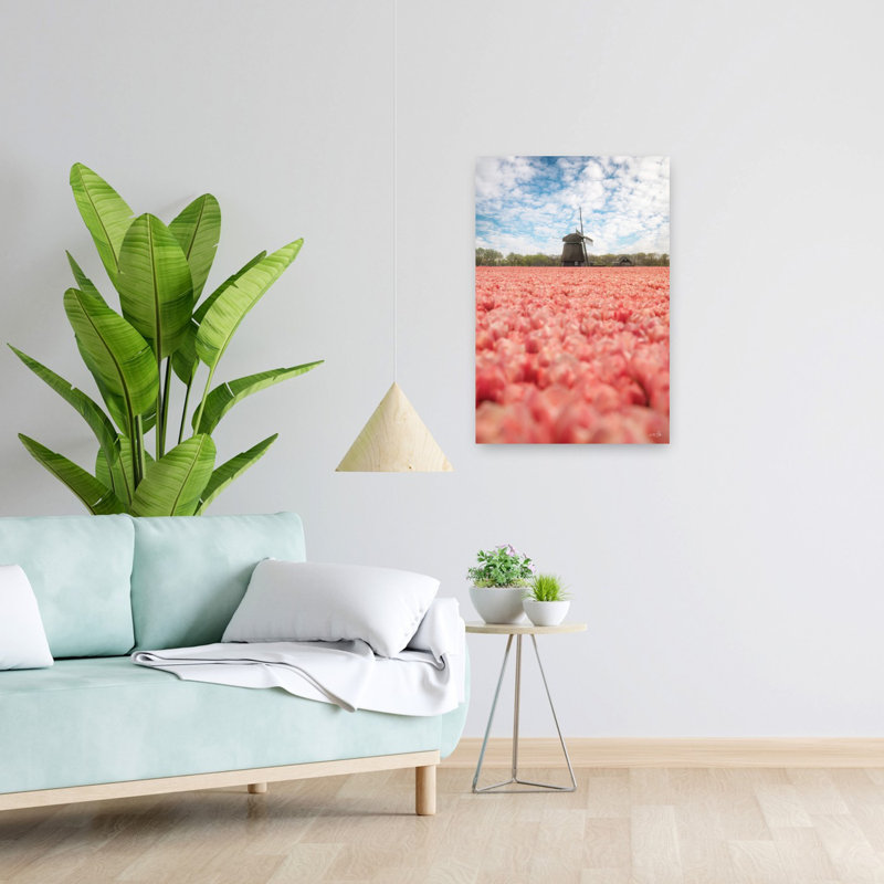 «Windmill Whispers», art contemporain abstrait de tulipe, H 24 po x l 16 po