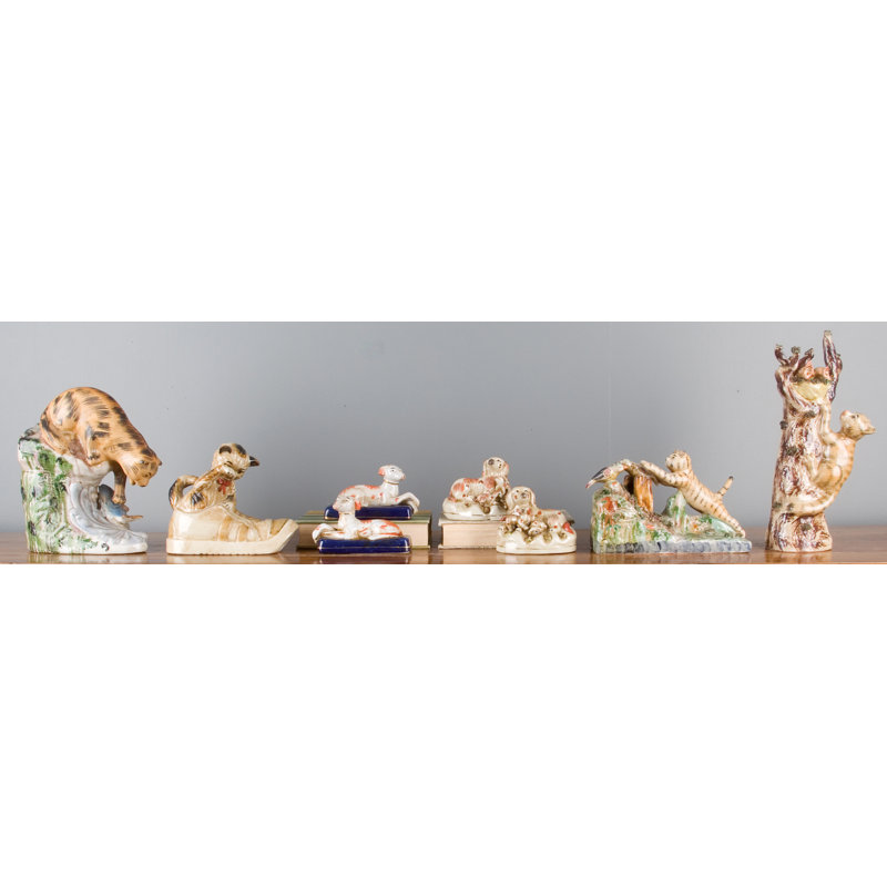 Cat Figurine Description