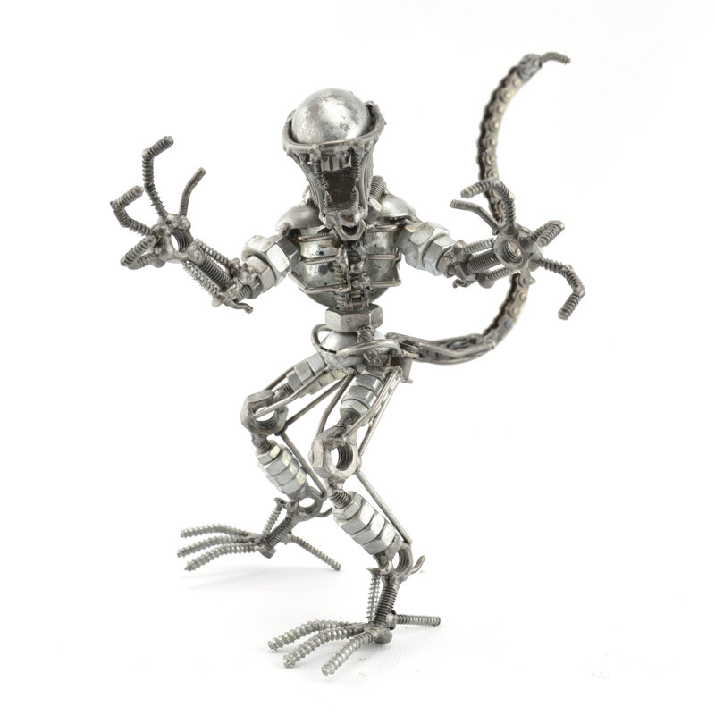 Figurine en métal étranger Ashmont