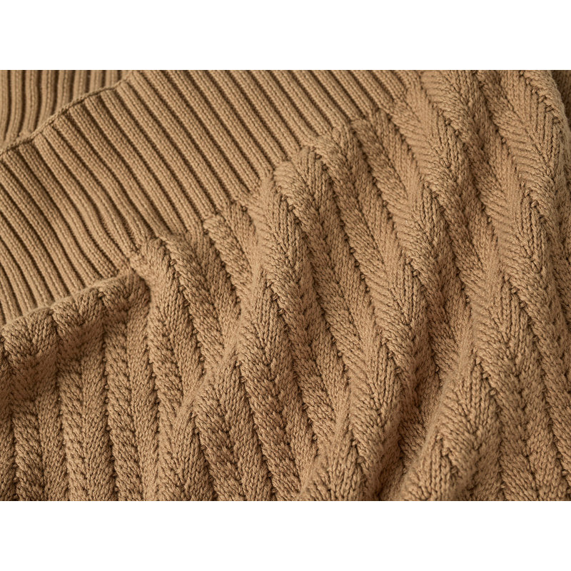 Casa Loma Throw Blanket, Doe