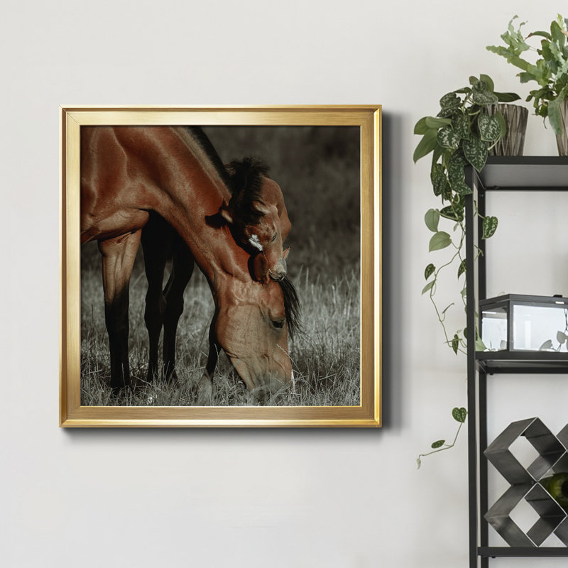 Unbrken Bond - Photographie sur toile avec cadre photo, Cadre doré, H 17,5 po x l 17,5 po x P 1,5 po