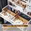 Meuble-lavabo 31,49 "avec miroir intelligent à DEL et station de charge, plateau transparent avec 2 tiroirs RVB, 4 tablettes, 3 modes d'éclairage et luminosité réglable, coiffeuse de chambre moderne - blanc