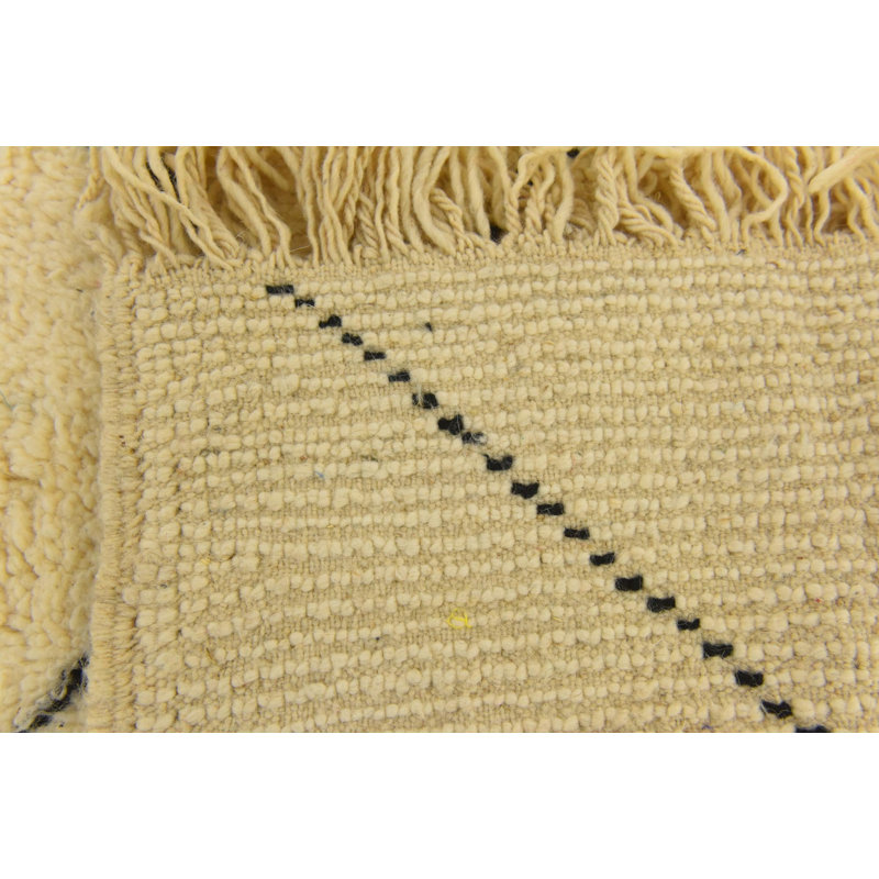 Tapis ivoire Iraheta