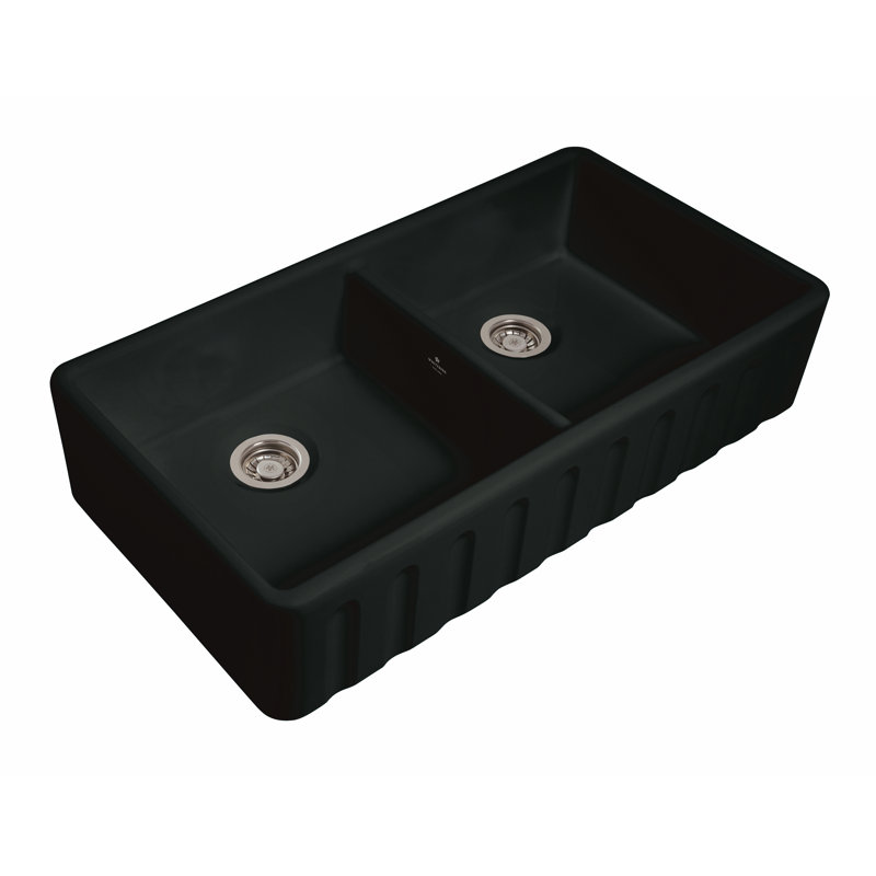 Trawden - 39.3″ L X 21.1″ W Fireclay Fluted Double Bowl Apron / Farmhouse Kitchen Sink, Matte Black