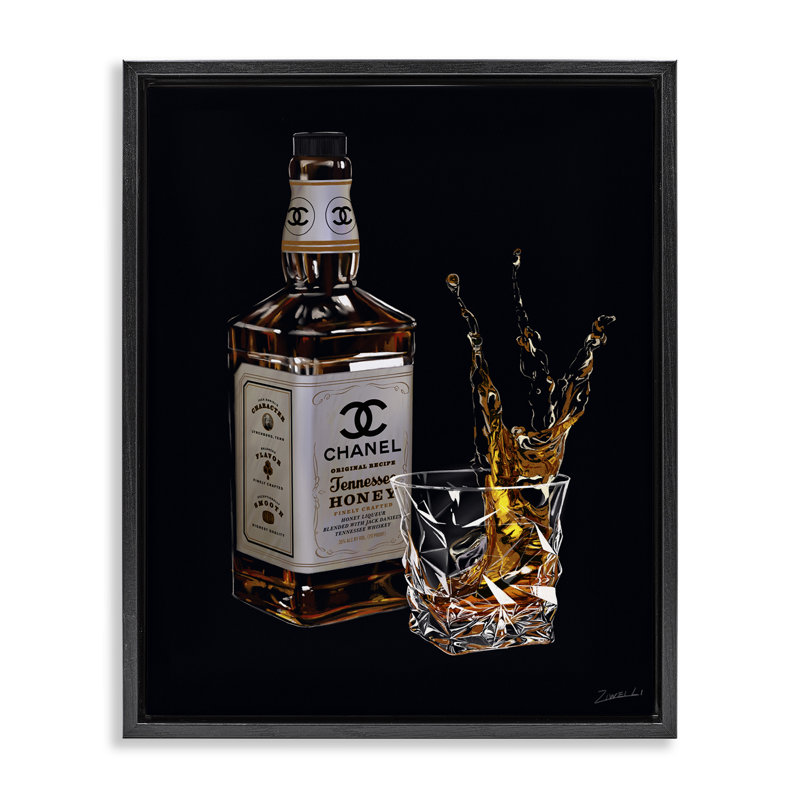 «Splashing Liqueur Glam Whiskey Bottle» par Ziwei Li - impression sur toile, Cadre flottant noir de jais, H 21 po x l 17 po