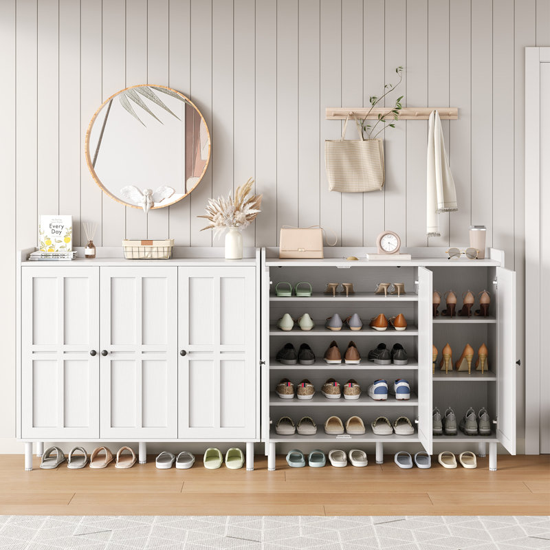 Armoire à chaussures à 5 niveaux avec 3 portes et 3 tablettes réglables pour le vestibule Abril, Blanc