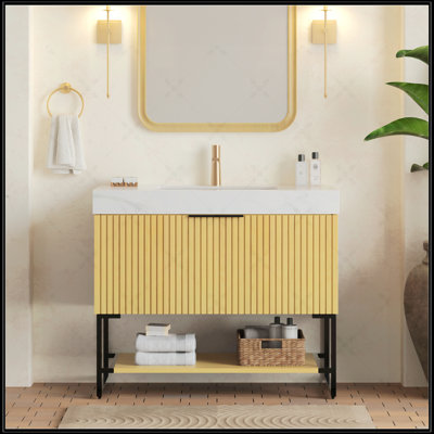 Meuble-lavabo autoportant avec comptoir en pierre frittée blanc de Carrare, cuve en céramique encastrée et armoire en contreplaqué de chêne Corolla