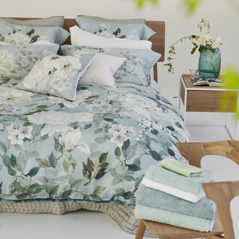 Fleurs Blanche Platinum Duvet Cover, King Duvet Cover