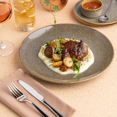 Sharyn Porcelain Plate | Vital Coupe Round Rimless Plate | 9.45x9.45x0.9"