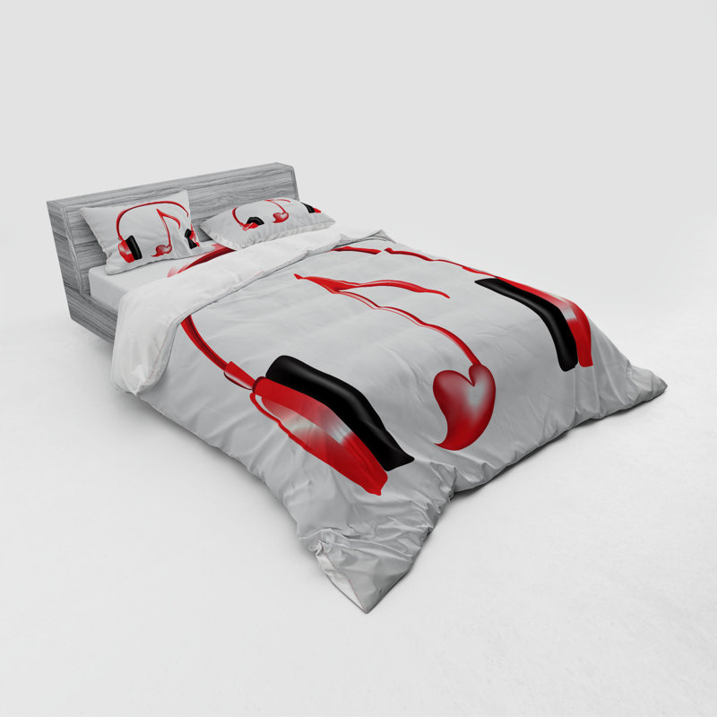 Traditional Polyester Duvet Cover, Queen Duvet Cover + 3 Additional Pieces
