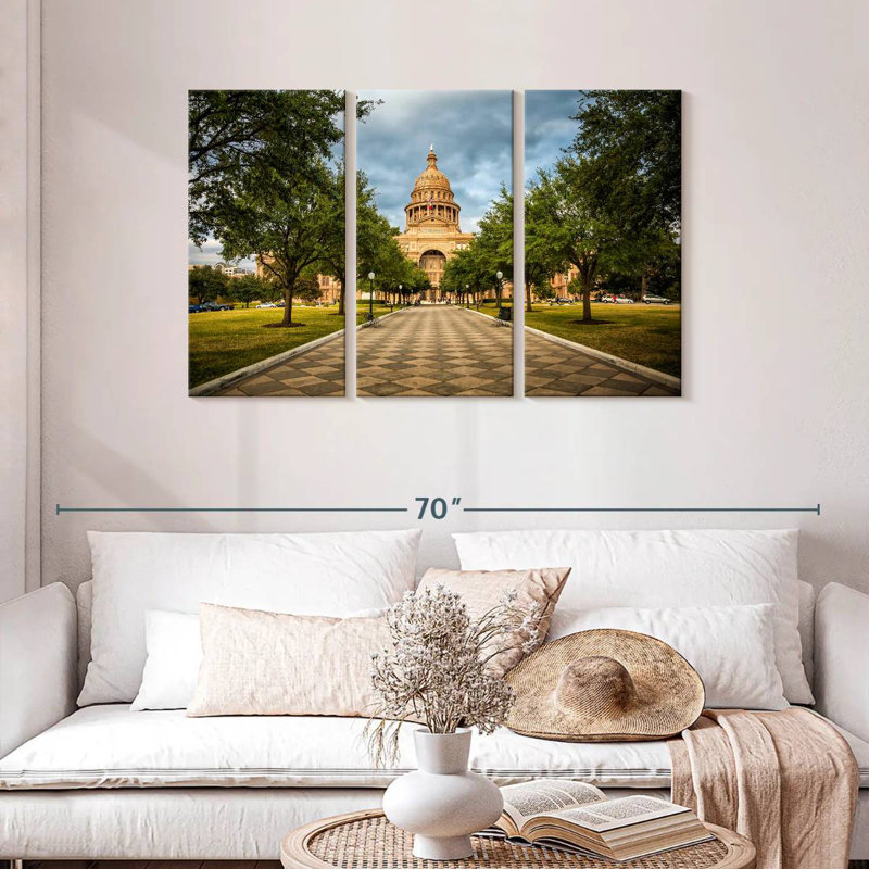 Nicci Texas State Capitol, 28" H x 45" W