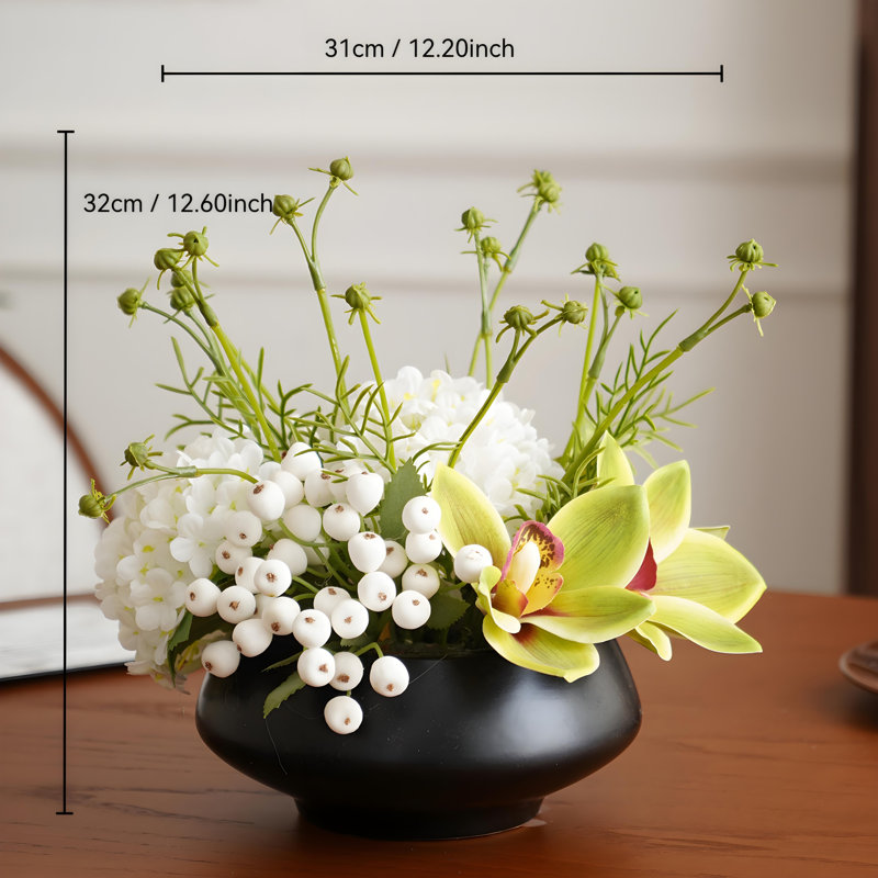 Ornements de fleurs simulées