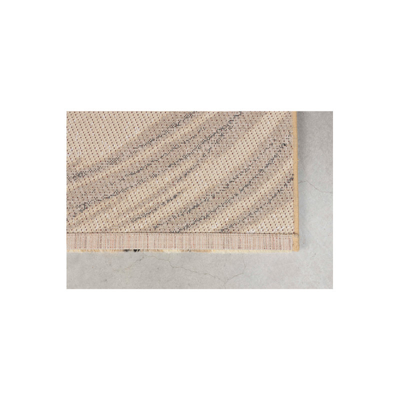 Area Rug in Beige/Orange/Red