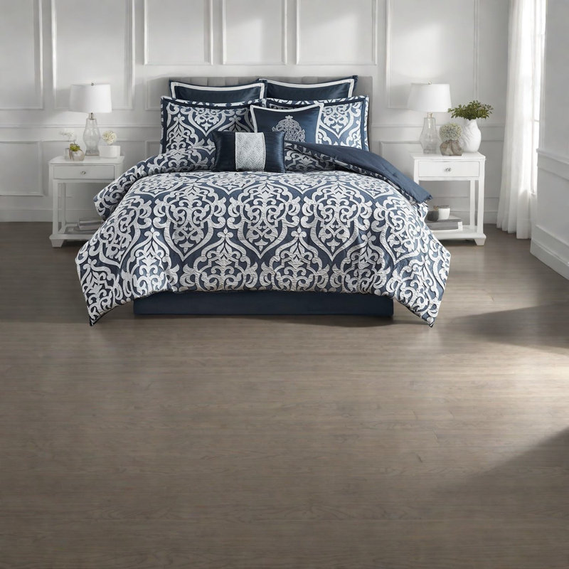 Luxurious Navy Silver Bedding Sets, Polyester Jacquard, Year-round Comfort